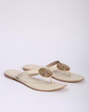 women embellished thong-strap flat sandals