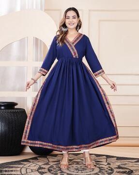 women embellished v-neck flared kurta