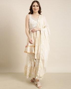 women embroidered a-line kurta set