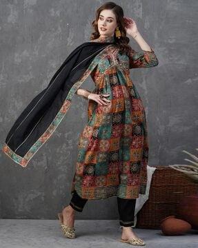 women embroidered a-line kurta set