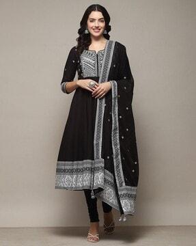 women embroidered anarkali kurta set with dupatta