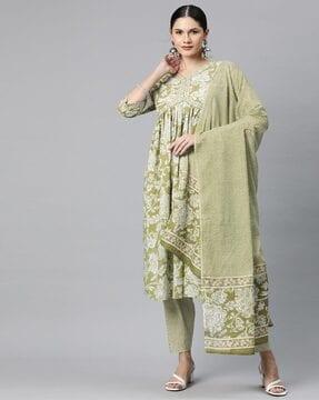 women embroidered anarkali kurta set