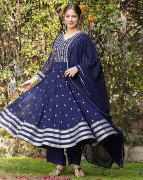 women embroidered anarkali kurta set