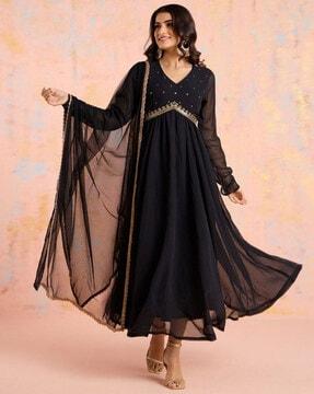 women embroidered anarkali kurta set