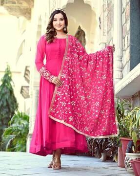 women embroidered anarkali kurta with pants & dupatta