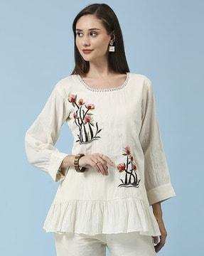 women embroidered boat-neck flared tunic