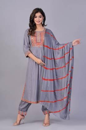 women embroidered cotton straight nyra cut kurta with palazzo & dupatta - grey