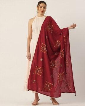 women embroidered dupatta with tassels