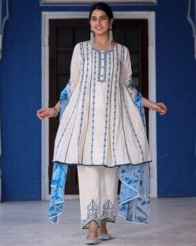 women embroidered flared kurta & pants with dupatta