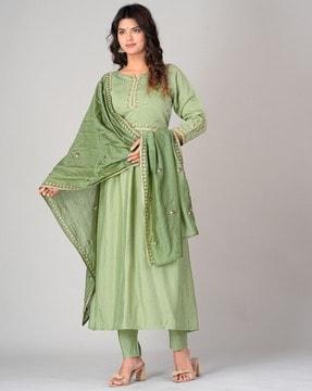 women embroidered flared kurta set