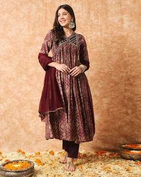 women embroidered flared kurta set