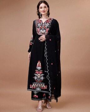 women embroidered flared kurta set