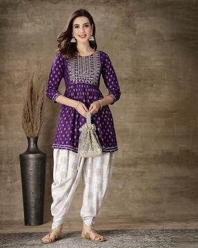 women embroidered flared kurta set