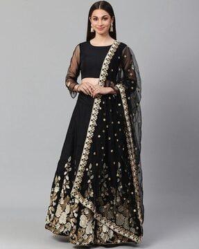 women embroidered flared lehenga choli set with dupatta