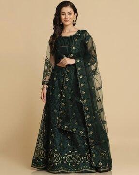 women embroidered flared lehenga choli set