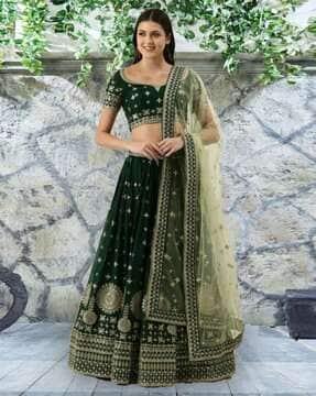 women embroidered flared lehenga choli set