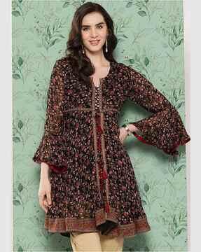 women embroidered kaftan kurti