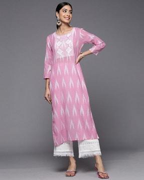 women embroidered no darts straight kurta