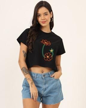 women embroidered regular fit round-neck t-shirt