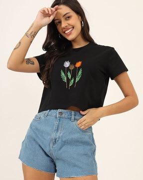 women embroidered regular fit round-neck t-shirt