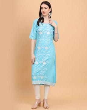 women embroidered round-neck straight kurta