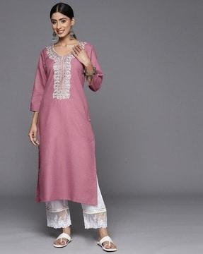 women embroidered round-neck straight kurta