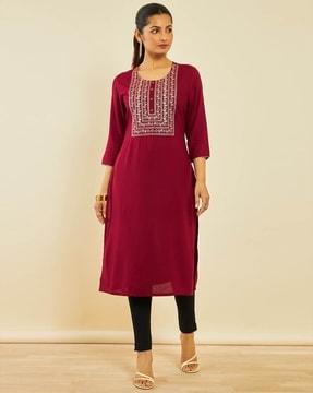 women embroidered round-neck straight kurta