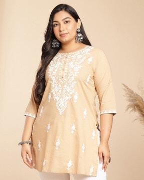 women embroidered round-neck straight tunic