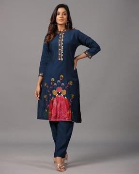 women embroidered straight kurta & pants set