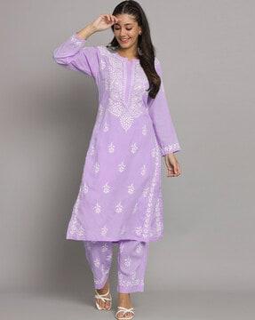 women embroidered straight kurta & pants set