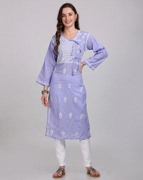 women embroidered straight kurta & pants set