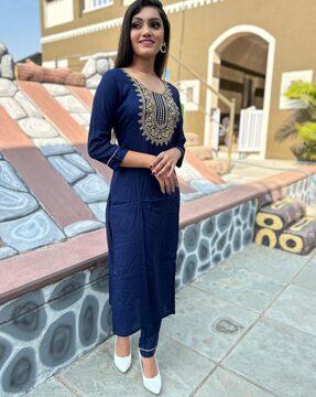 women embroidered straight kurta & pants with dupatta