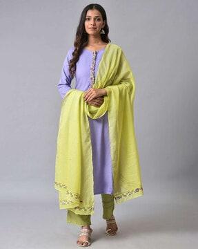 women embroidered straight kurta & pants with dupatta