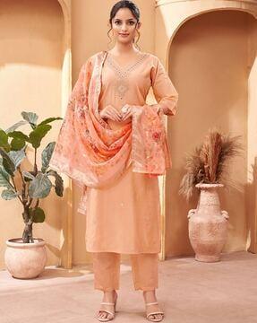 women embroidered straight kurta pants set with dupatta