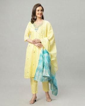 women embroidered straight kurta pants set with dupatta