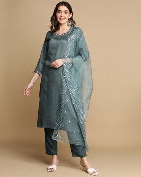 women embroidered straight kurta set with dupatta