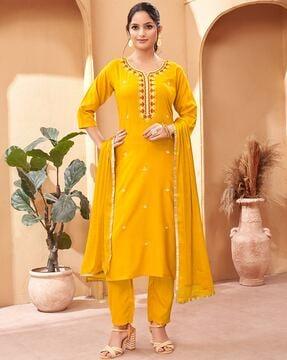 women embroidered straight kurta set with dupatta