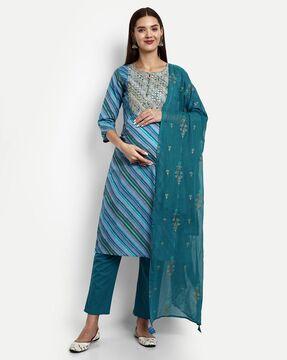 women embroidered straight kurta set