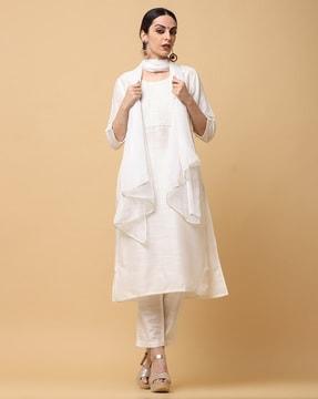 women embroidered straight kurta set