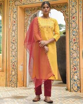 women embroidered straight kurta set