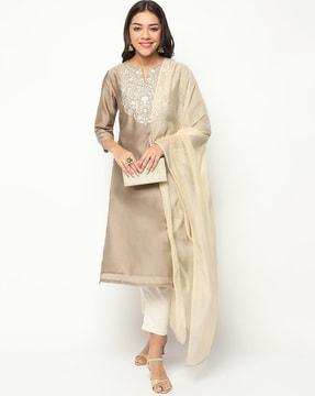 women embroidered straight kurta set