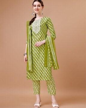 women embroidered straight kurta set