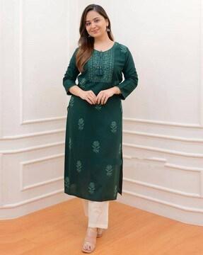 women embroidered straight kurta set