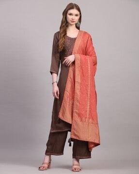 women embroidered straight kurta set