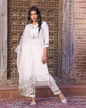 women embroidered straight kurta set