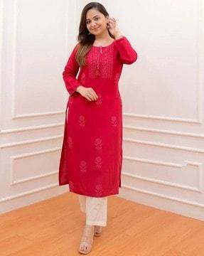 women embroidered straight kurta set