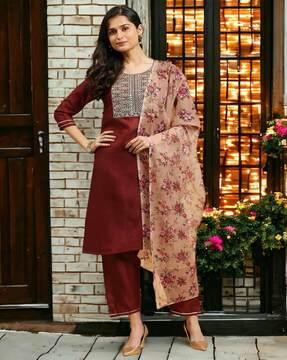 women embroidered straight kurta set