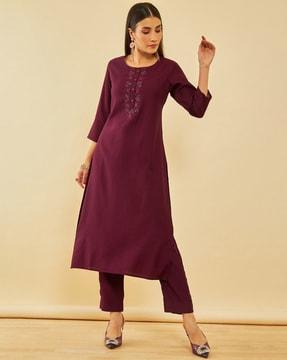 women embroidered straight kurta set