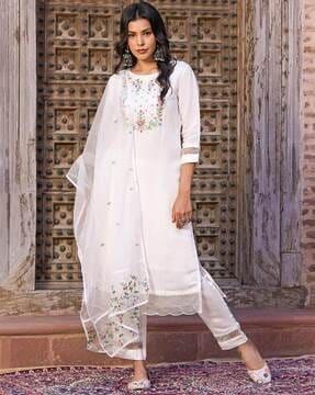 women embroidered straight kurta set