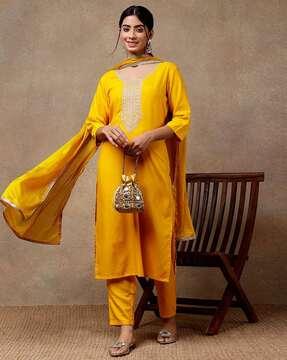 women embroidered straight kurta set